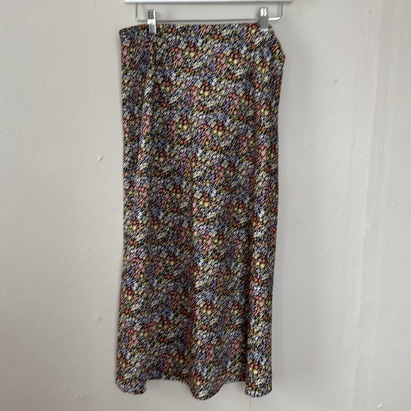 Loft Satin Large Floral Midi Skirt - Picture 4 of 6